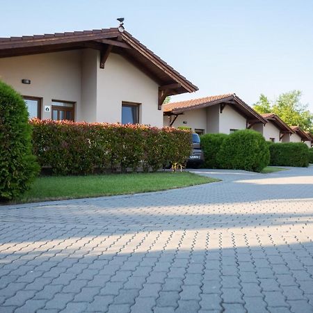 Pandora Zsóry Apartmanok Mezőkövesd Exterior foto